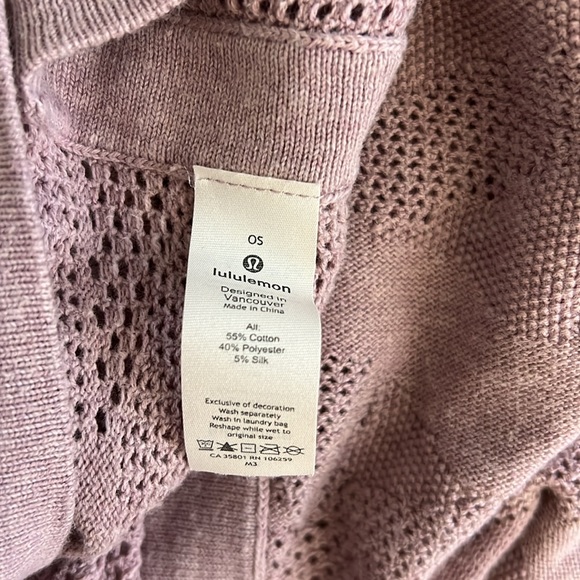 LULULEMON Find Your Light Wrap in Heathered Vintage Mauve O/S - Picture 11 of 11